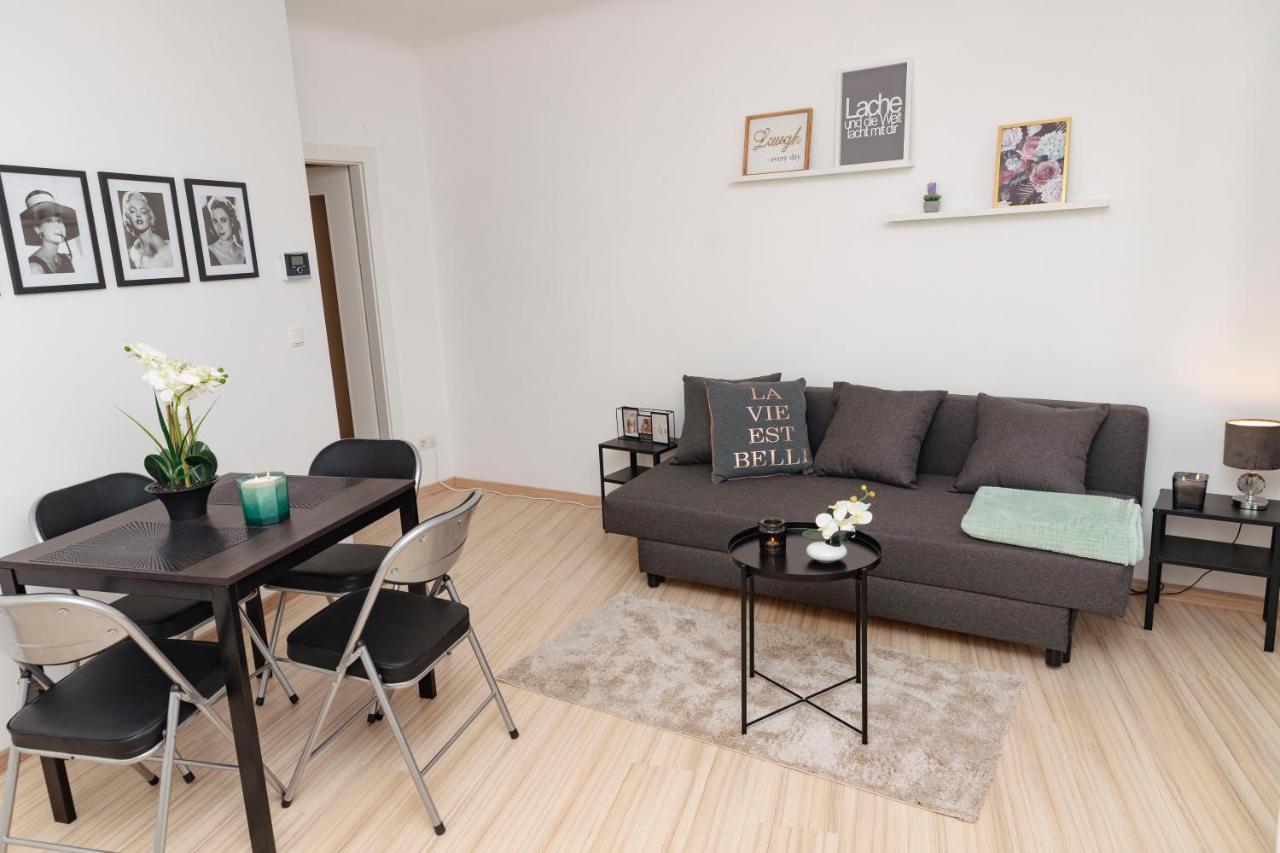 Beautiful 2-bedroom apartment near Schönbrunn Wien Exteriör bild