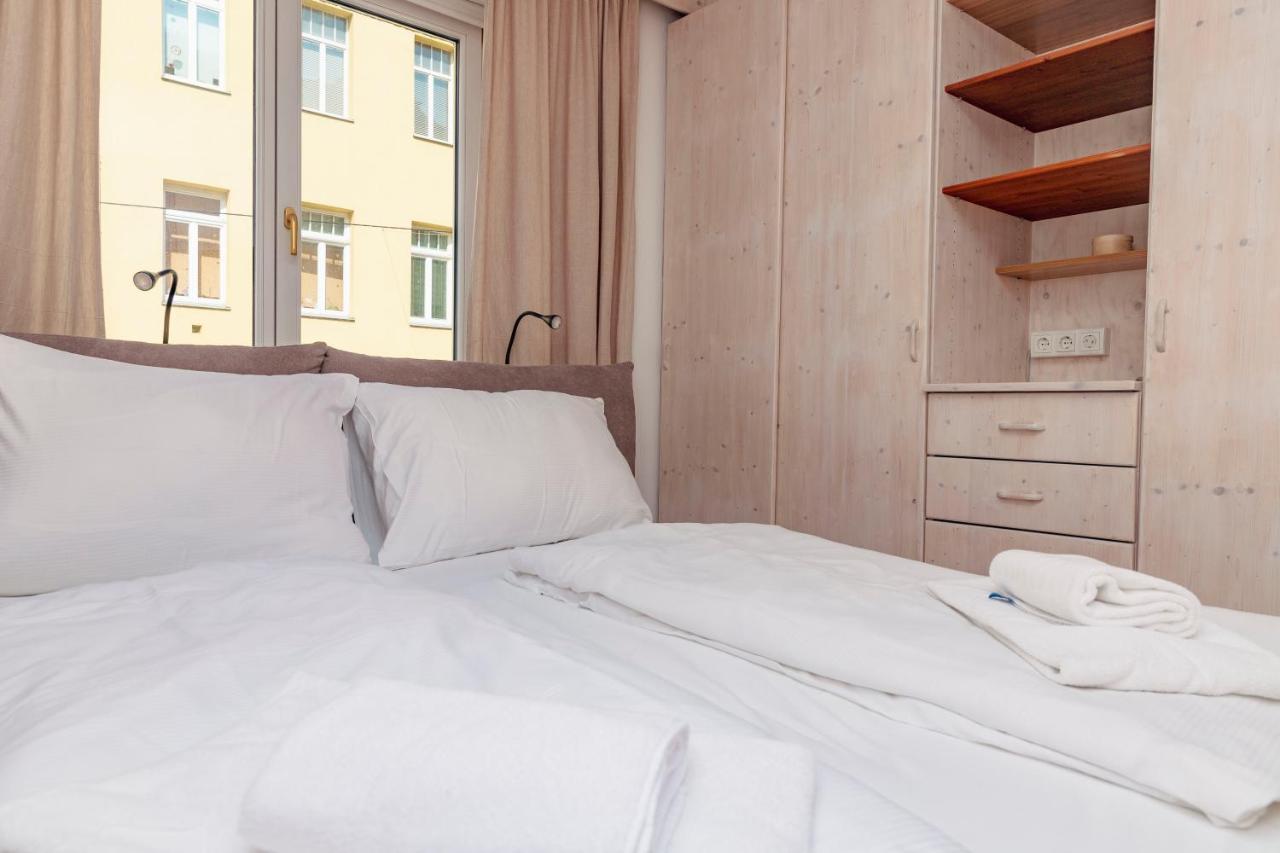 Beautiful 2-bedroom apartment near Schönbrunn Wien Exteriör bild