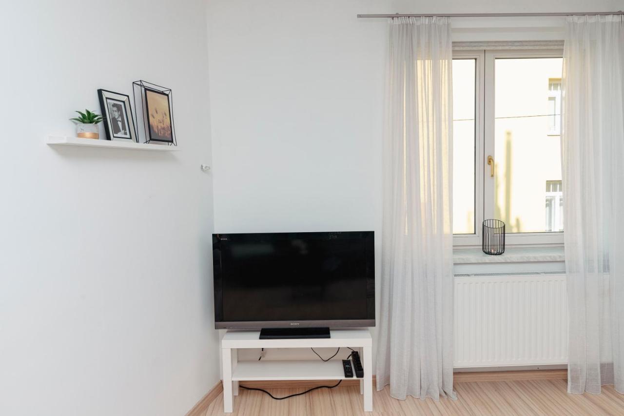 Beautiful 2-bedroom apartment near Schönbrunn Wien Exteriör bild