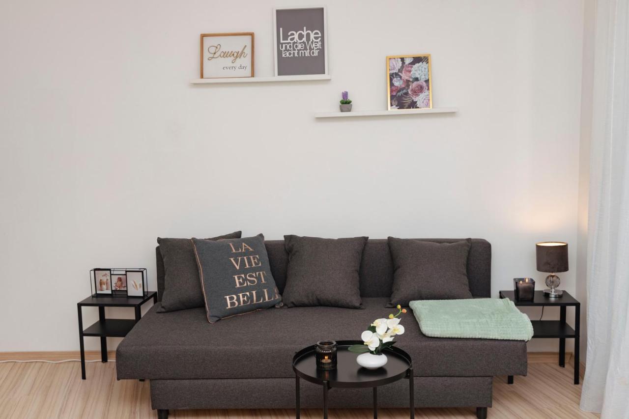Beautiful 2-bedroom apartment near Schönbrunn Wien Exteriör bild